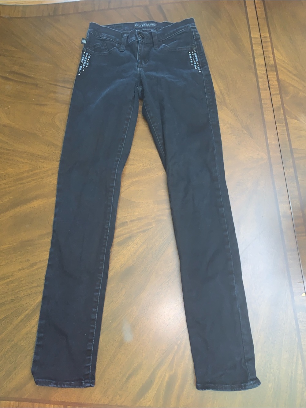 🇺🇸 Rock & Republic Skinny Black Jeans with Stud Accents